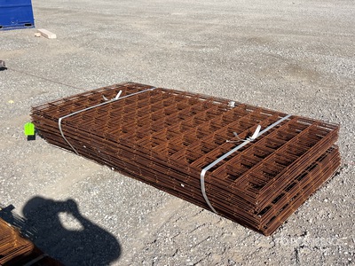 Quantity of 42 in x 84 in Mesh Sheet معادن متنوعة