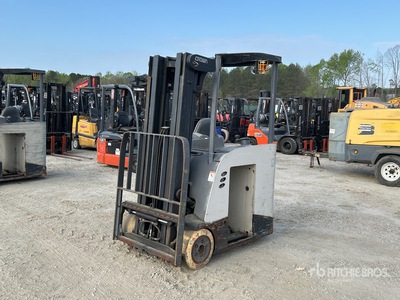 2014 Crown RC5500 2750 lb Forklift