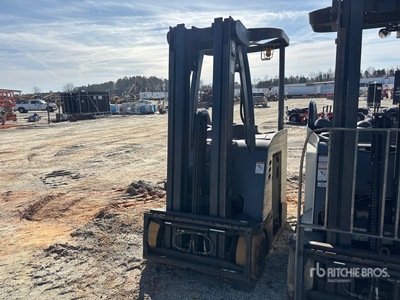 2014 Crown RC5535-30 2750 lb Reach Truck