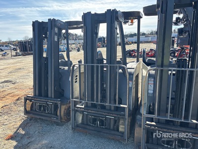 2016 Crown RC5535-30 2750 lb Reach Truck