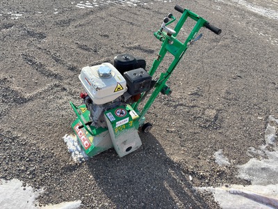 2014 Edco CPM-8 Gasoline Concrete Planer