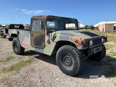 2007 AM General M1097R1 HMMWV 2 Door Soft Top w/Truck Body