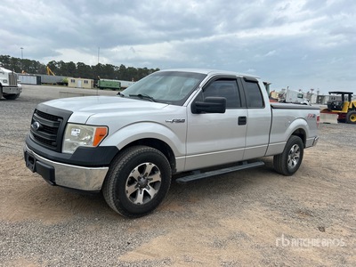 2013 Ford F-150 XL 4x2 Extended Cab Pickup