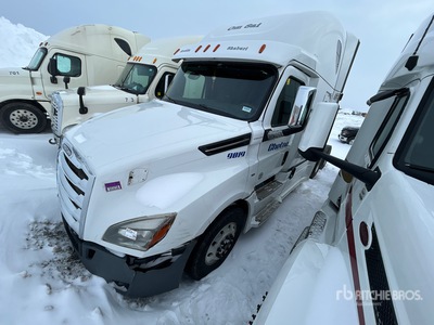 2018 Freightliner Cascadia 126 6x4 T/A Sleeper Truck Tractor