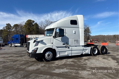2019 Volvo VNL670 6x4 T/A Slaapcabine Trekker