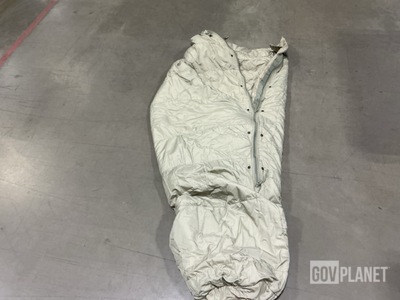 (80) Sleeping Bags