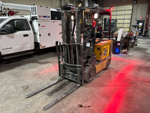 2002 Cat EC25K 4600 lb Electric Forklift