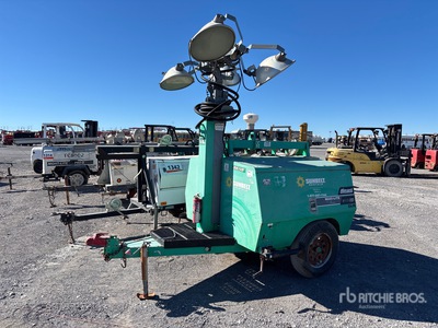 2013 Allmand Bros. Maxi-Lite V 8 kW منارة