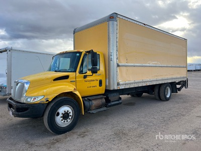 2008 International 4300 4x2 バントラック
