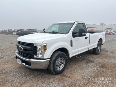 2018 Ford F-250 XL 4x2 Pickup