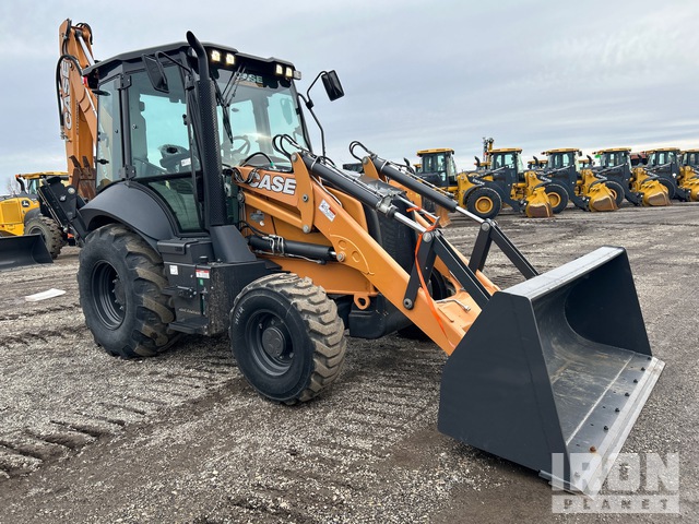 RETROEXCAVADORA 2022 CASE 580SV