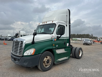 2017 Freightliner Cascadia 125 4x2 Day Cab Truck Tractor