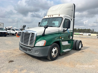 2017 Freightliner Cascadia 125 4x2 Day Cab Truck Tractor