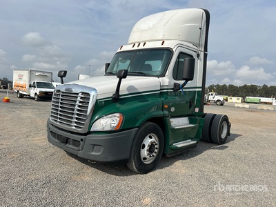 2017 Freightliner Cascadia 125 4x2 Cabeza Tractora Cabina Corta