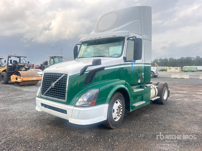 2012 Volvo VNL 4x2 S/A Day Cab Truck Tractor