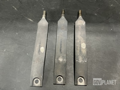 (36) Goodrich 252-225 Torque Bars