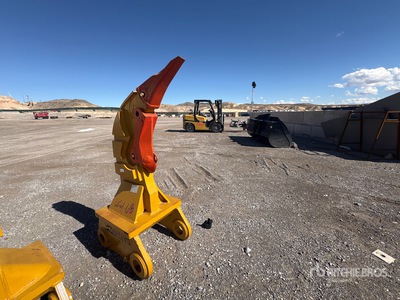 2026 AGROTK CAT345D 69 in Excavator Ripper - Fits Cat 345D (Unused)