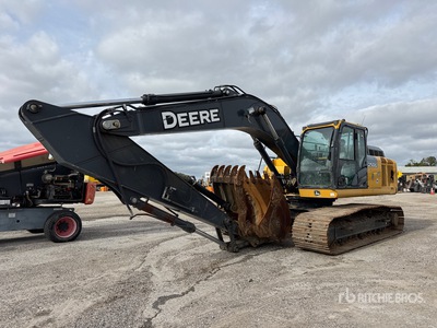 2020 John Deere 250G LC Tracked Excavator
