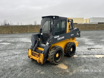 2021 John Deere 320G Two-Speed Kompaktlader