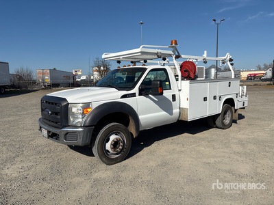 2016 Ford F-550 XL 4x2 Utility Truck