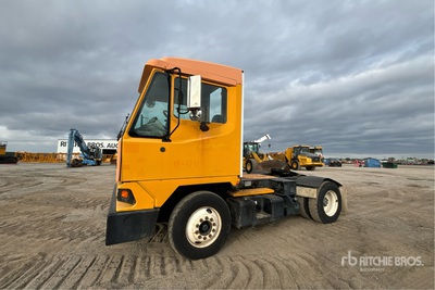 2015 Kalmar T2 4x2 Spotter Truck