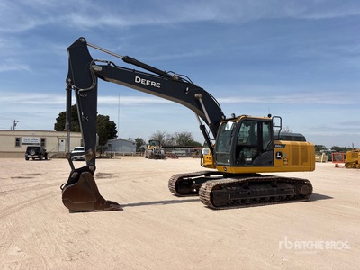 2022 John Deere 210G LC Tracked Excavator