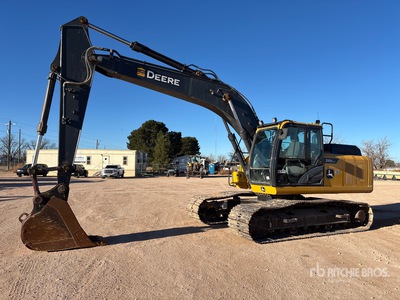 2023 John Deere 210G LC 油圧ショベル