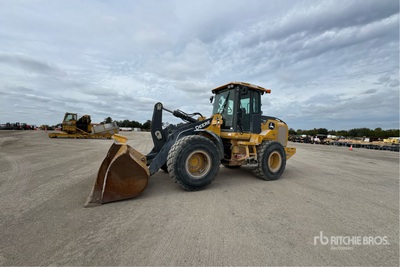 2022 John Deere 544 P-Tier ホイールローダー