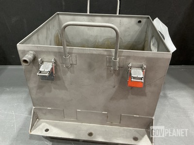 MarathonNorco 33006-001 Micromaintenance Battery Storage Box