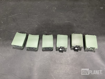 (99) Harris L123 Battery Holders