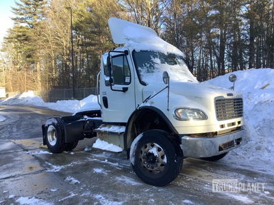 2017 Freightliner Business Class M2 4x2 S/A Day Cab Truck Tractor (Inoperable)