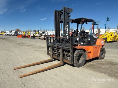 2019 Doosan D90S-7 19000 lb Pneumatic Tire Forklift
