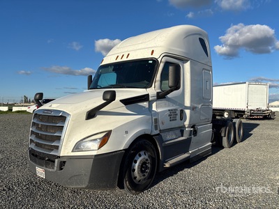 2021 Freightliner Cascadia 126 6x4 Cabeza Tractora Cabina Dormitorio