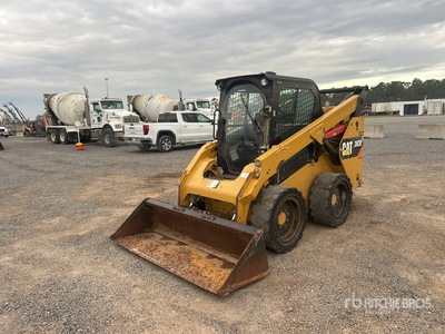 2015 Cat 262D Two-Speed Minicargadora