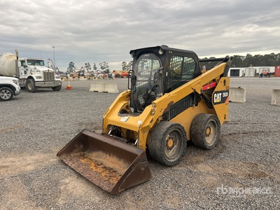 2015 Cat 262D Two-Speed Minicargadora