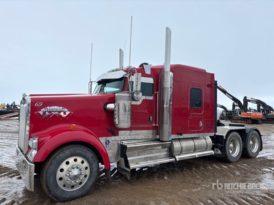 2011 Kenworth W900L 6x4 T/A Sleeper Truck Tractor