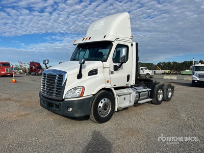 2012 Freightliner Cascadia 113 6x4 Day Cab Truck Tractor