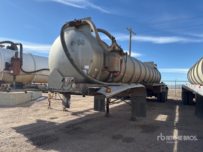1984 Brenner 5600 gal T/A Vacuum Tanker Trailer