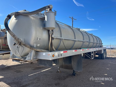 2004 Pioneer T/A Vacuum Tanker Trailer
