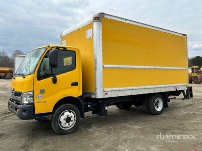 2018 Hino 195 4x2 Van Truck