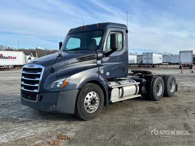 2019 Freightliner Cascadia 126 6x4 Cabeza Tractora Cabina Corta