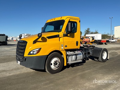 2022 Freightliner Cascadia 126 4x2 S/A Day Cab Truck Tractor