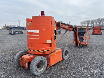 2015 JLG E300 AJP 2WD Electric Articulating Boom Lift