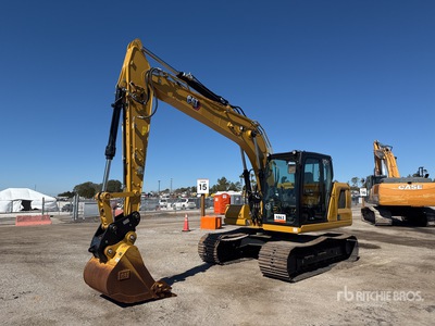 2022 Cat 313GC 油圧ショベル