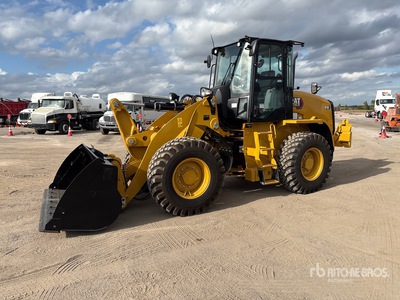 2023 Cat 910 Pala gommata