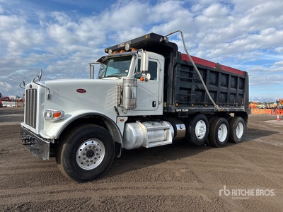 2015 Peterbilt 367 8x4 Tri/A Dump Truck