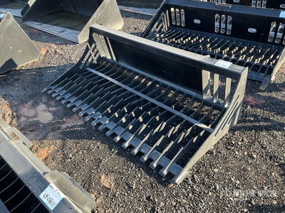 Mid-State 72 in Skeleton Schranklader bak