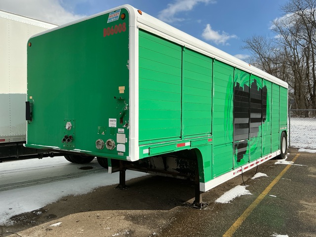 2006 Mickey L37 8 Bay S/A Beverage Trailer