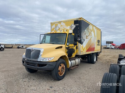 2007 International 4300 4x2 Van Truck
