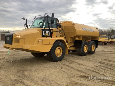 2018 Cat 725C2 Water Wagon